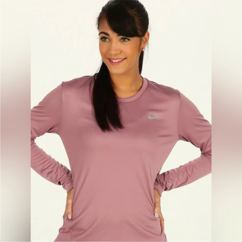 Like-New Nike Dri-FIT Miler Running Top (Long Sleeve)